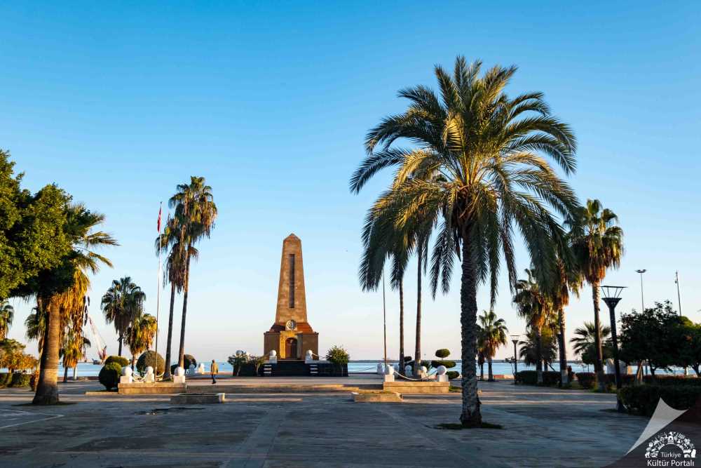 Refah Şehitleri Anıtı - Mersin