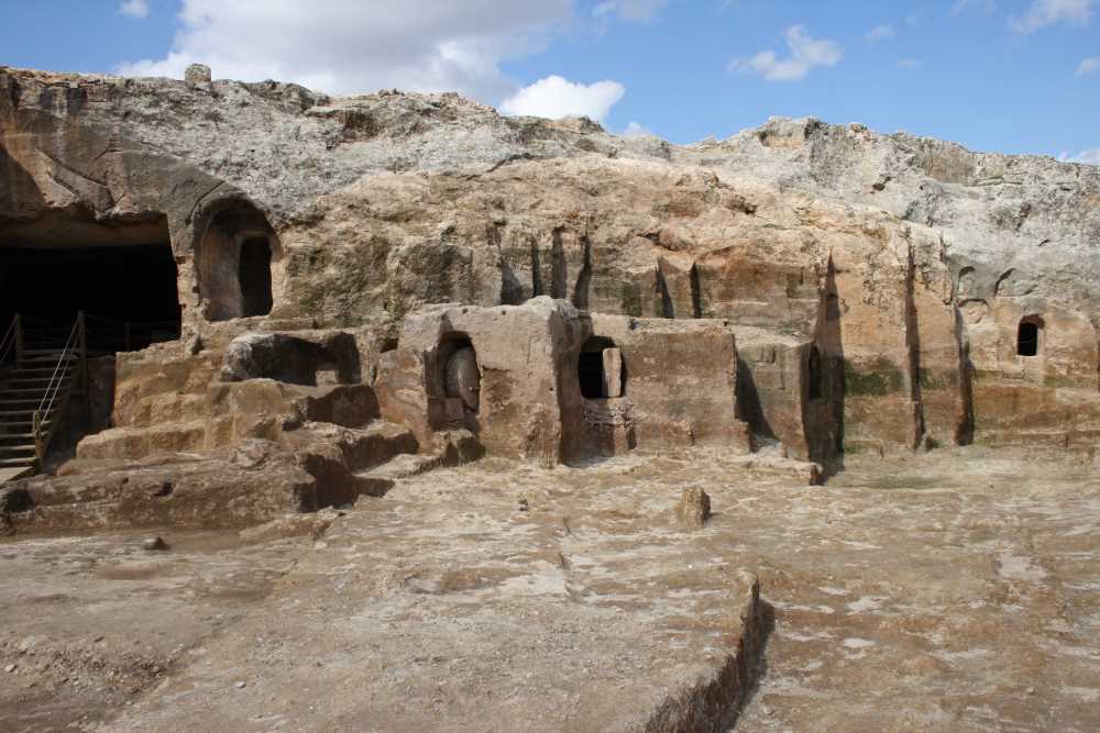 Hilar Mağaraları - Diyarbakır