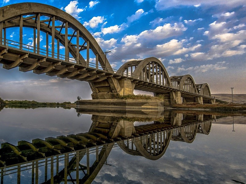 On Kemerli Ddy Köprüsü - Batman