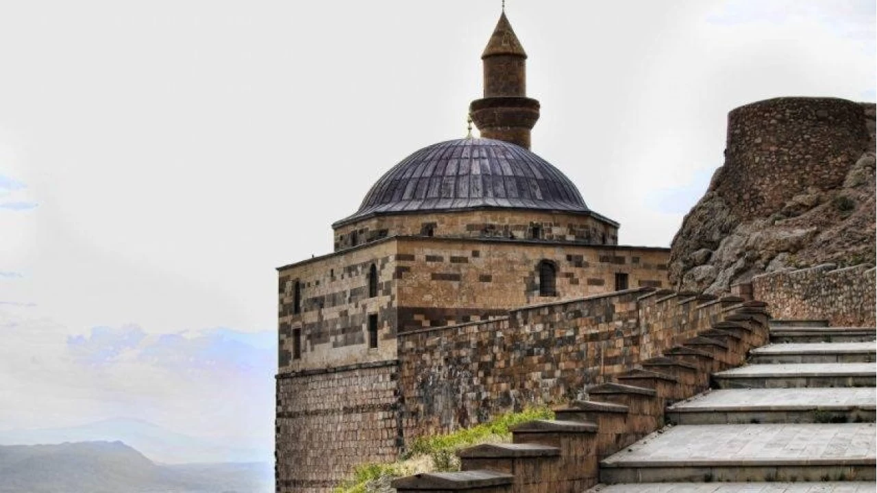 Eski Beyazıt Camii - Ağrı