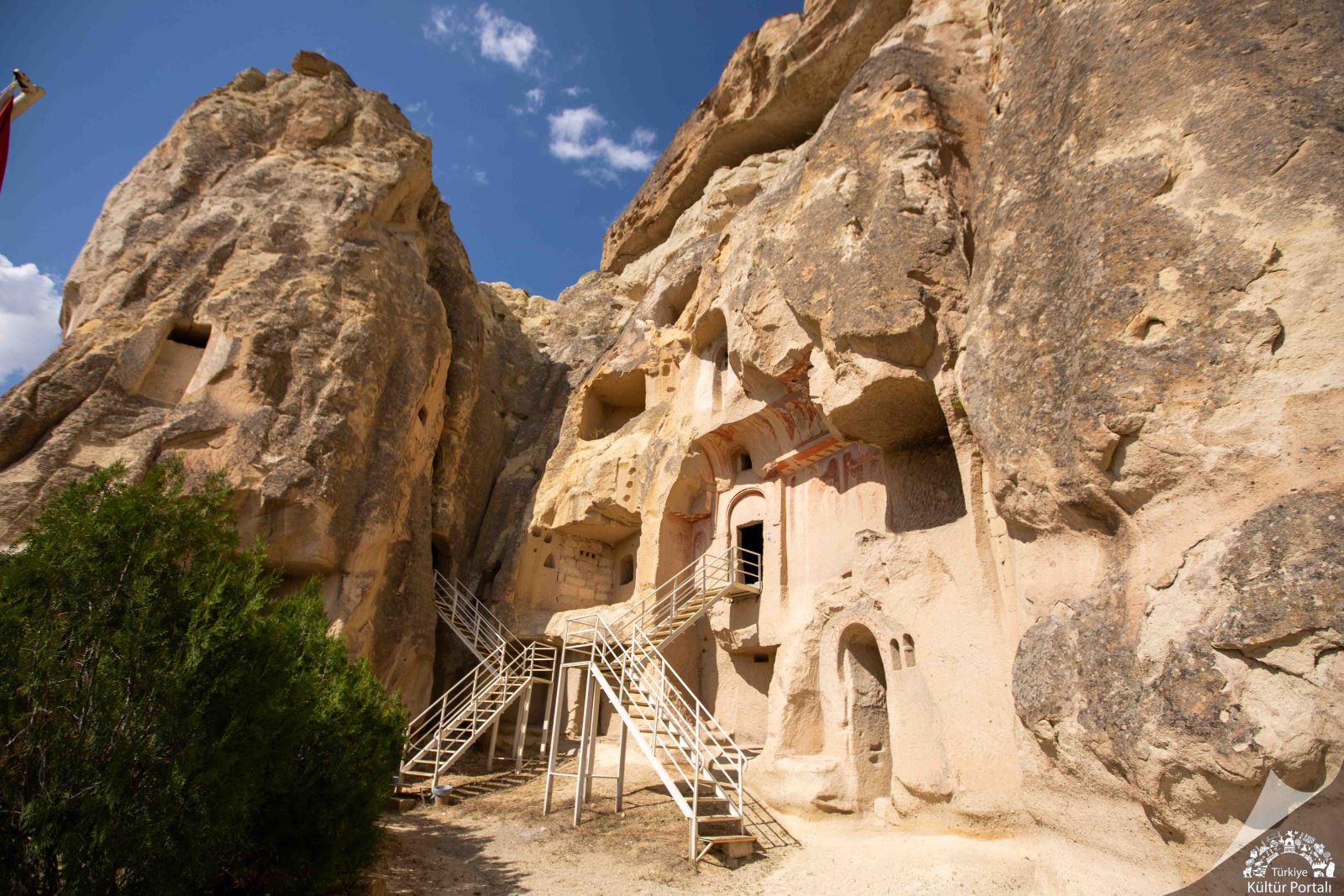 Çavuşin Kilisesi - Nevşehir