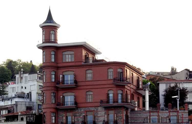 Borusan Contemporary / Perili Köşk - İstanbul