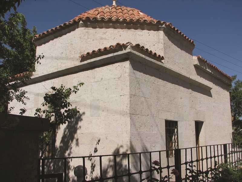 Sarı Saltuk Türbesi - Niğde