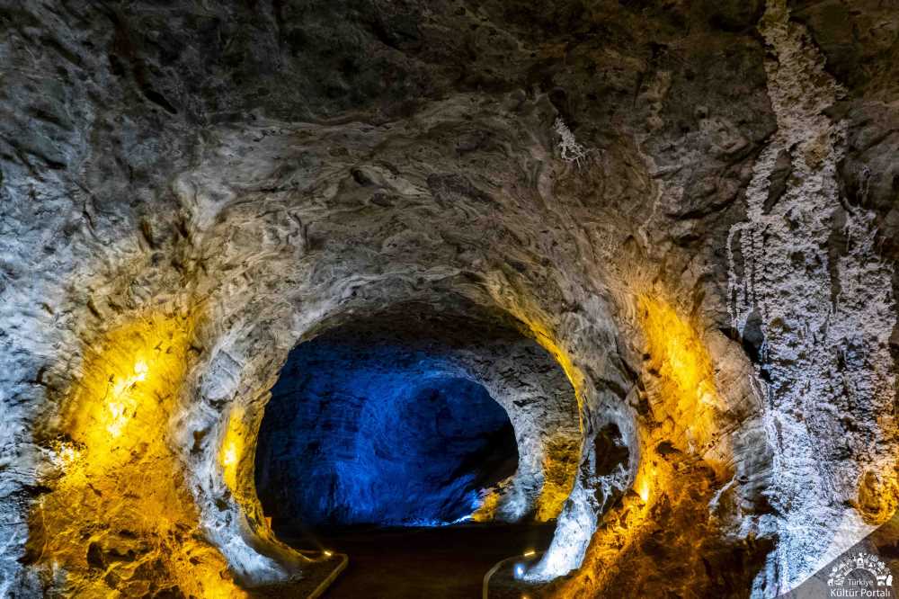 Tuzluca Tuz Mağaraları - Iğdır