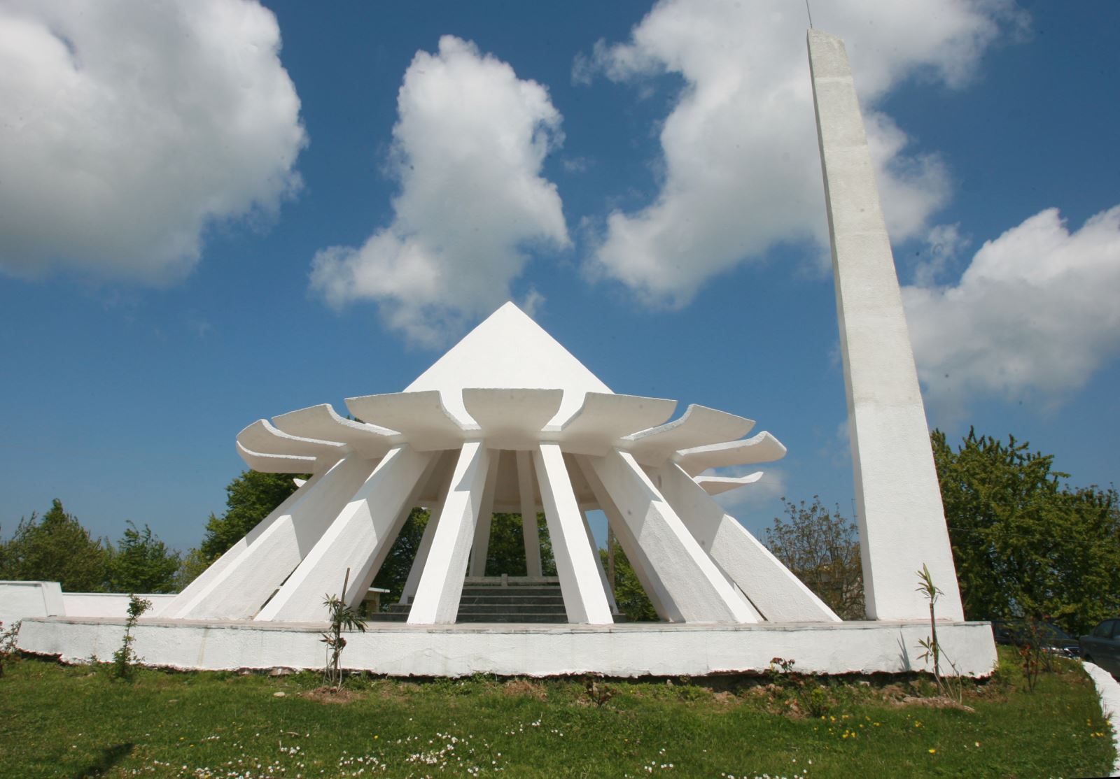 Akçakoca Bey Anıt Mezarı - Kocaeli
