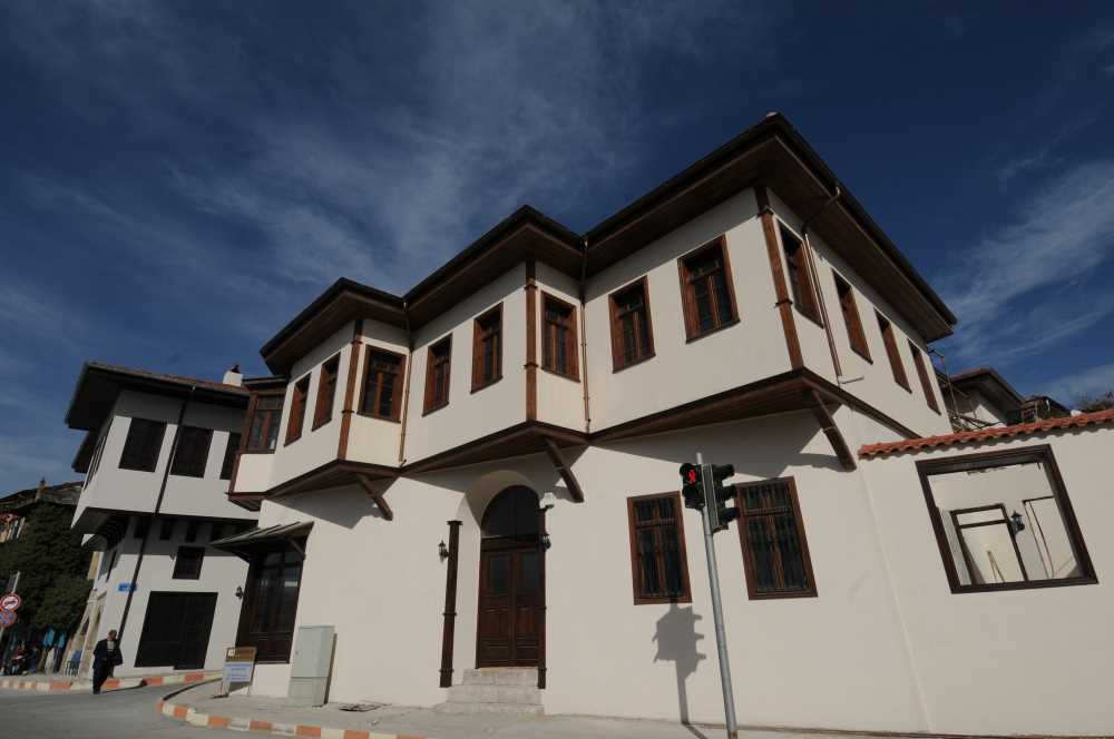 Piribaşlar Kültür Ve Sanat Evi - Burdur