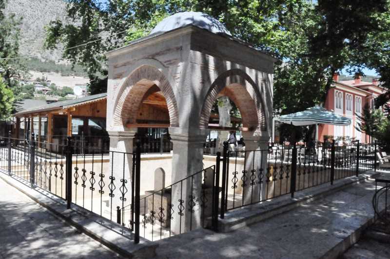 Kurtboğan Türbesi - Amasya