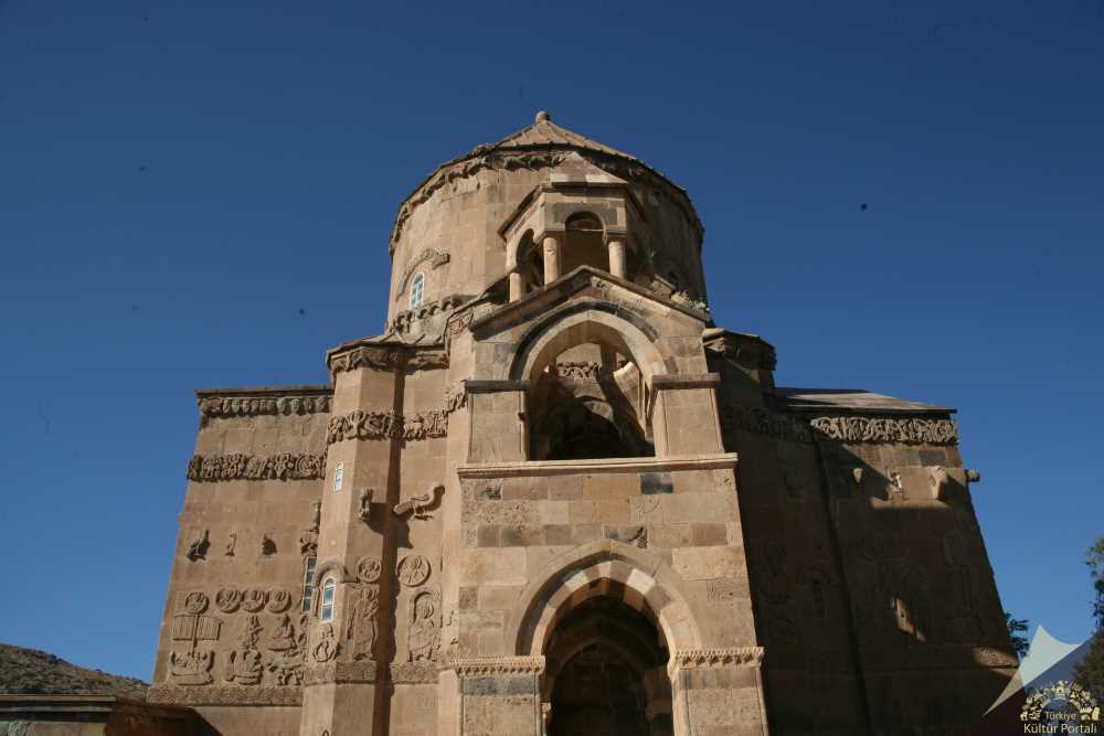 Akdamar Anıt Müzesi / Kilisesi - Van