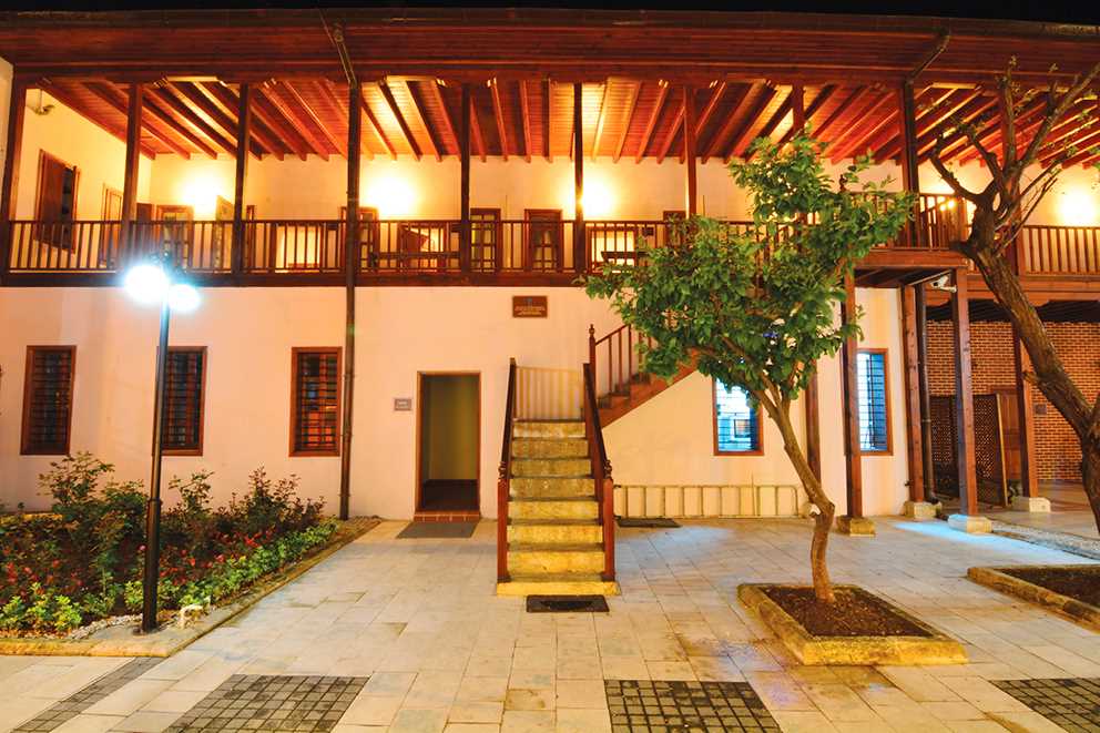 Kuruköprü Anıt Müzesi Ve Geleneksel Adana Evi - Adana