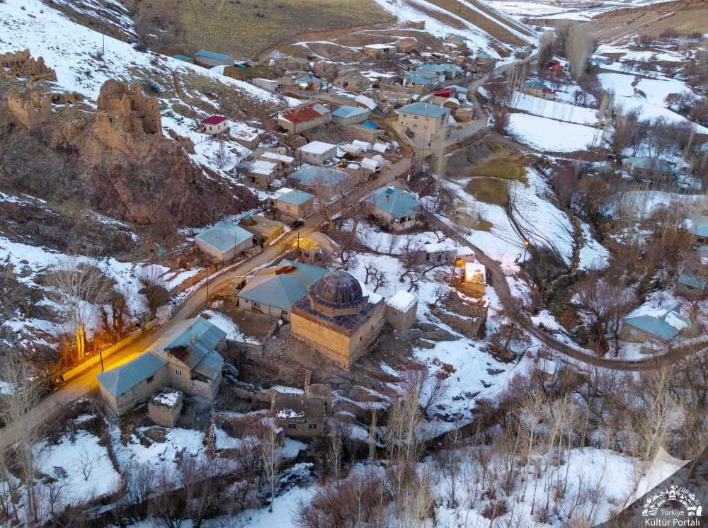 Hamurkesen Camii - Van