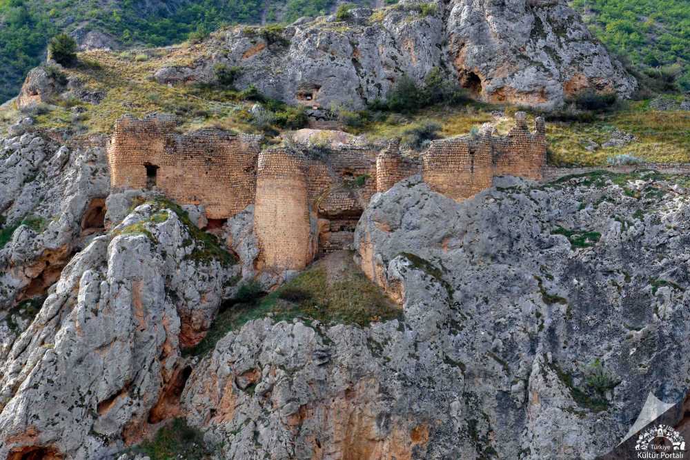 Ardanuç / Gevhernik Kalesi - Artvin