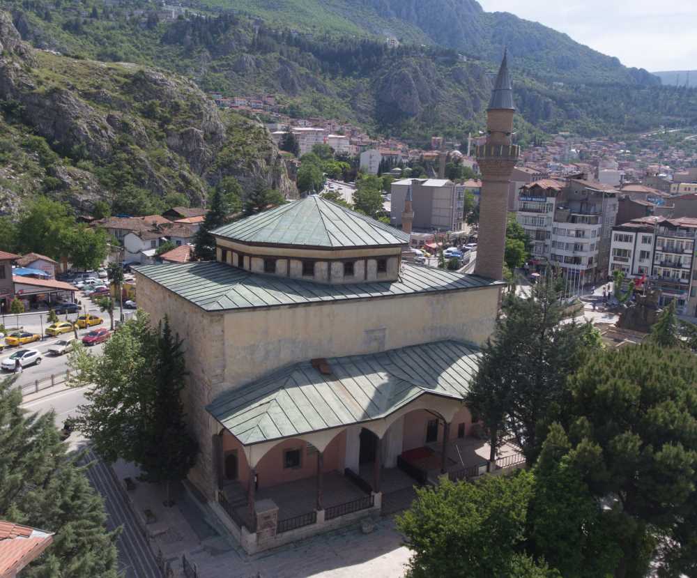 Gümüşlü Camii - Amasya