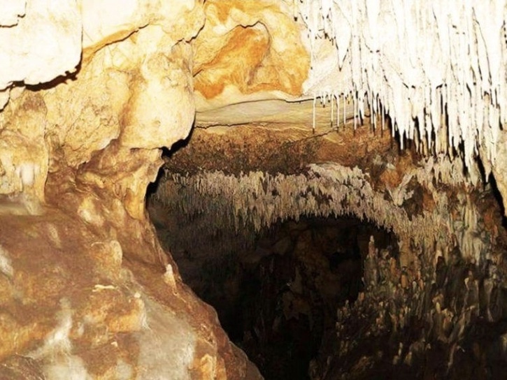 Sırtlanini Mağarası - Aydın