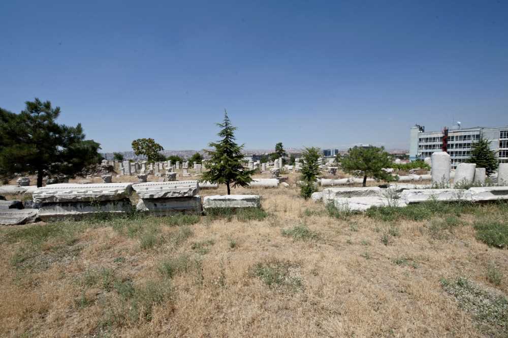 Roma Hamamı Açık Hava Müzesi Ve Ören Yeri - Ankara