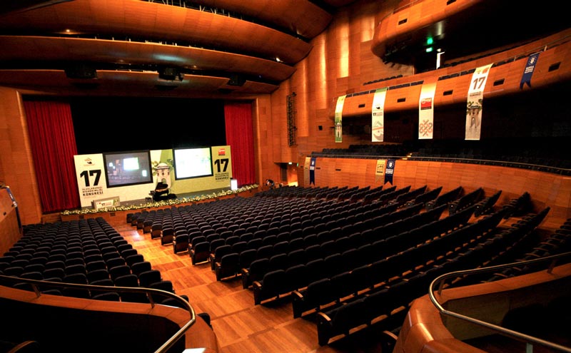 Merinos Kültür Parkı Ve Merinos Atatürk Kongre Ve Kültür Merkezi - Bursa