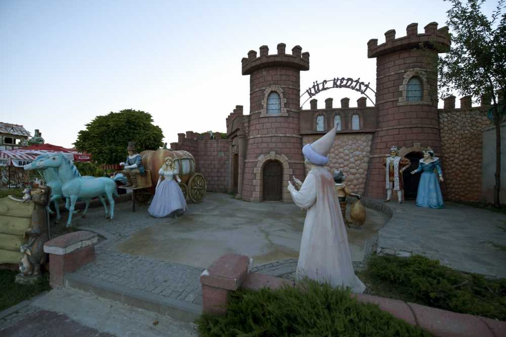 Harikalar Diyarı - Ankara