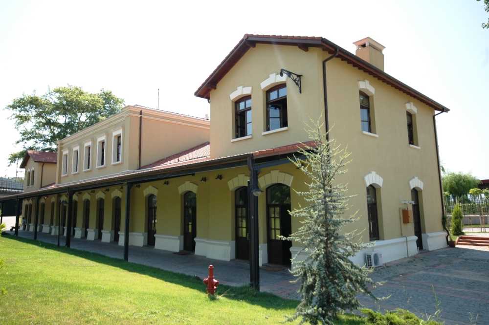 Tarihi Tren İstasyonu-izmit - Kocaeli