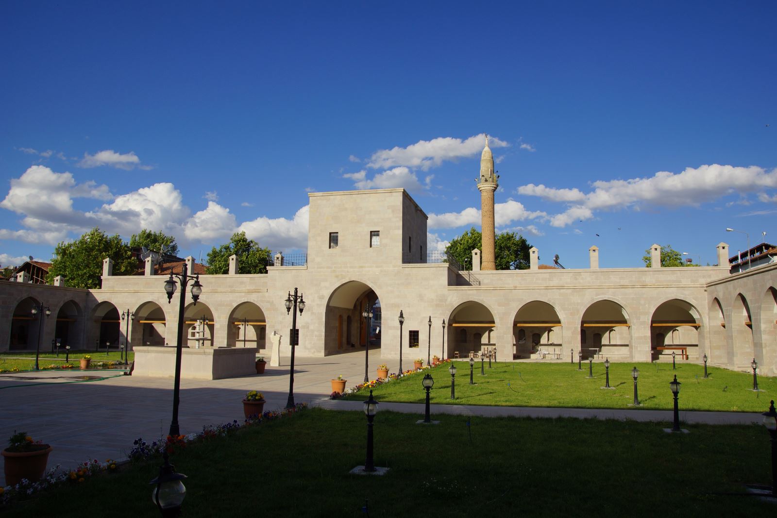 Silahtar Mustafa Paşa Kervansarayı - Malatya