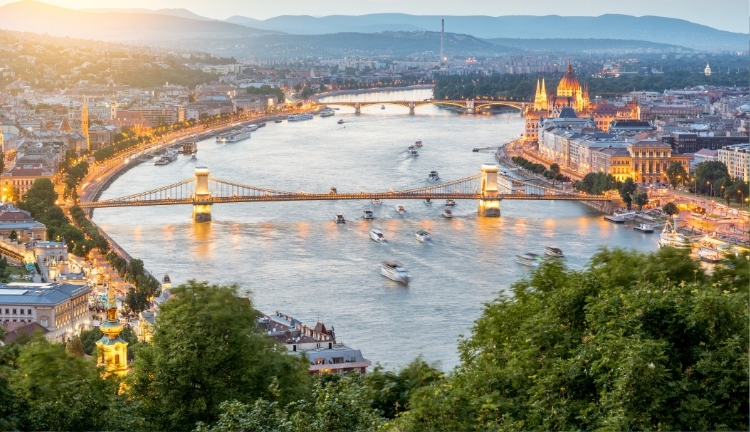 BUYUK ORTA AVRUPA 2026 PC (BUD-PRG) BUDAPEŞTE (2) & VİYANA (2) & PRAG (3)