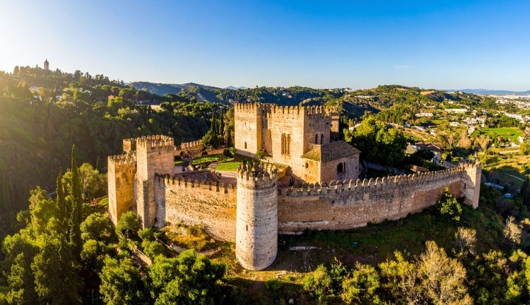 ENDÜLÜS 2026 YAZ (SVQ-SVQ) SEVİLLA (2) & GRANADA (2)